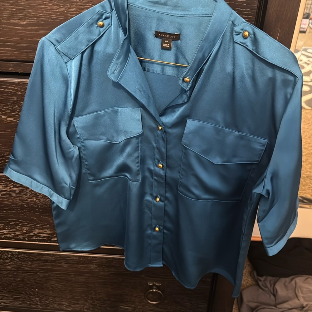 NWOT Ann Taylor Blouse MP